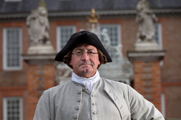 Richard Schumann as Patrick Henry.