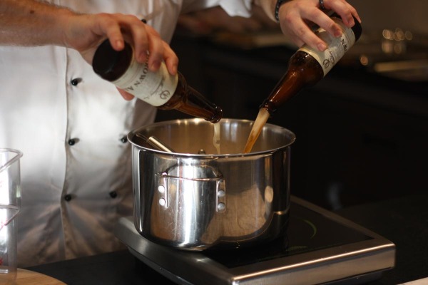 beer pouring