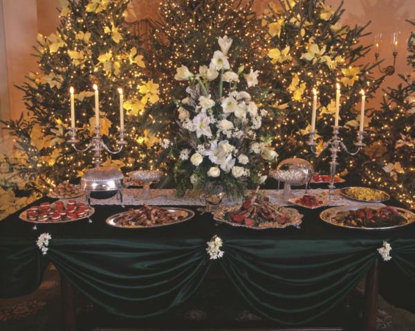 Christmas Table Setting