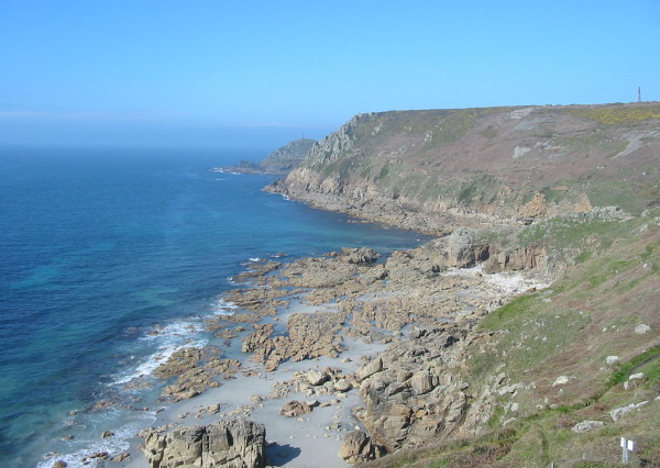 Cape_Cornwall_from_Cot_Valley