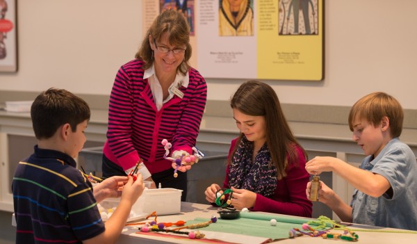 Creepy, Crawly, Create program offered at Colonial Williamsburg Art Museums for Haunting on DoG Street