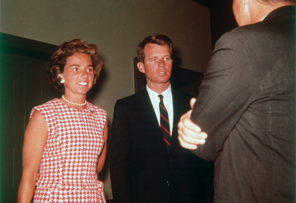 1968-2341 Vs Dist-U.S. Robert Kennedy and his wife, guests at Inn, Apr 16, 1961 Kennedy was a speaker at the Scripps Howard Editors Conference