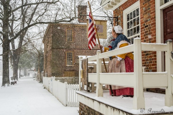 Colonial Williamsburg snowfall by Wayne Reynolds Jan 2016