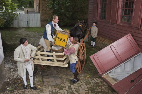 unloading tea