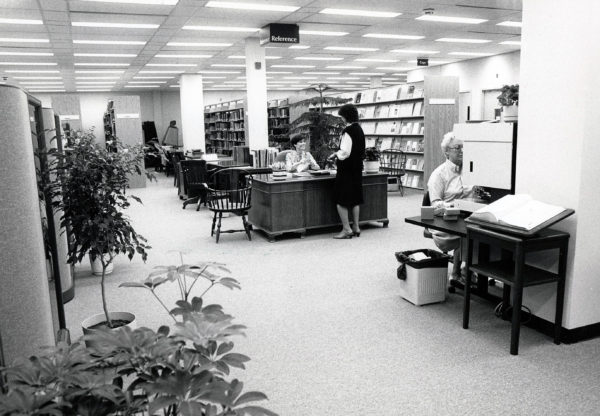 Colonial Williamsburg's first centralized library in the Boundary Street Office Building, 1985