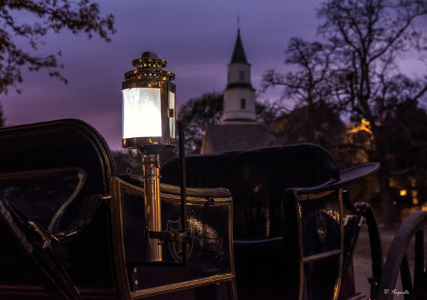 Carriage lantern photo by Wayne Reynolds