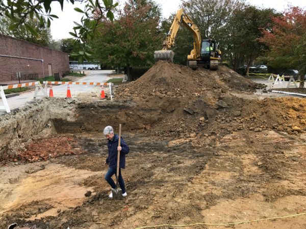 Archaeological excavation of Galt Cottage behind museums Dec 2016