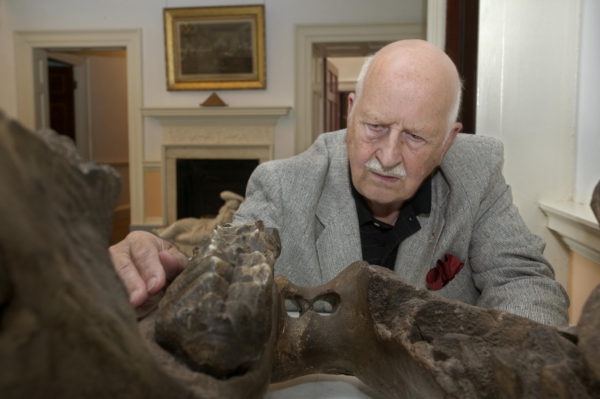 Ivor Noel Hume with mastadon bone at Jefferson's home at Monticello Virginia