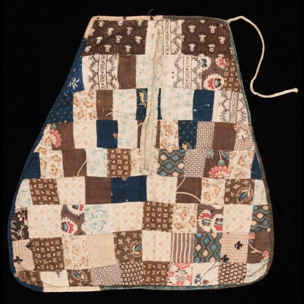 Patchwork pocket ca 1810 emuseum Acc. No. 1991-465,B