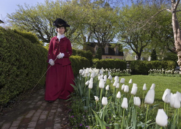 Katharine Pittman as Martha Washington